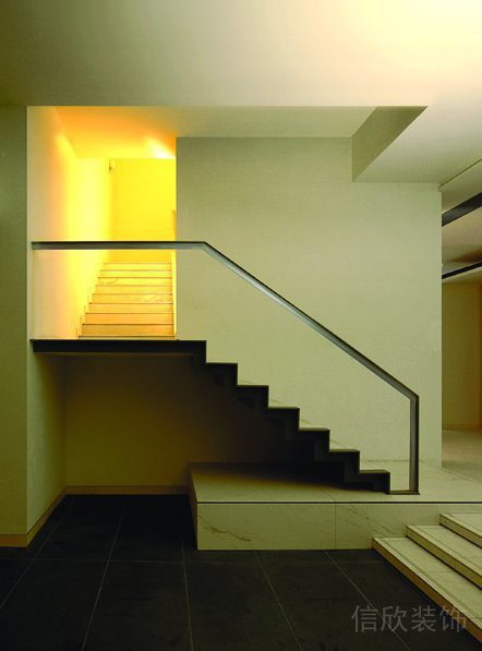 羅湖安普現代深圳辦公室裝修_樓梯間