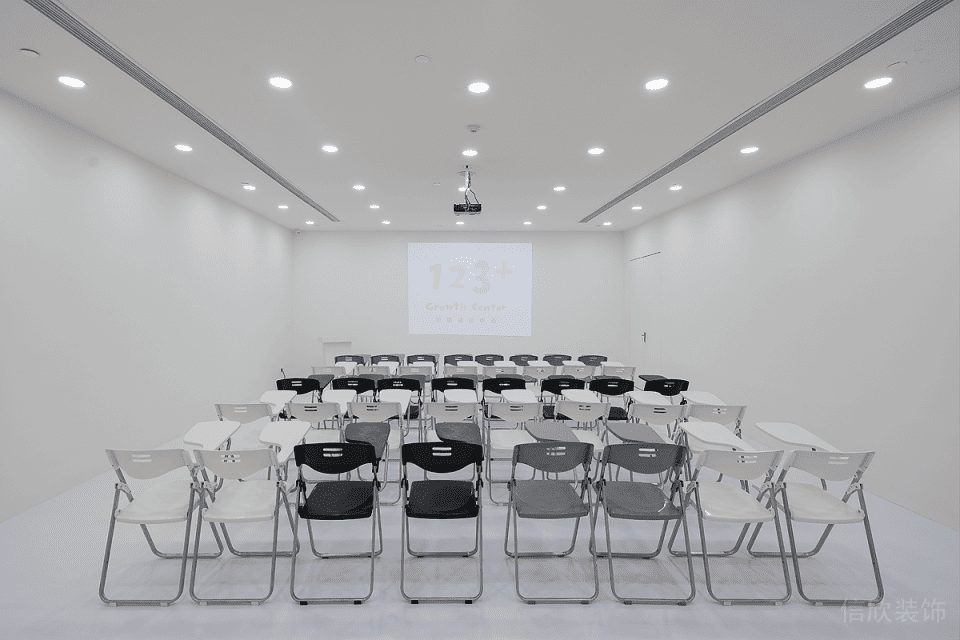 簡易折疊椅黑白灰投影辦公室會(huì)議室