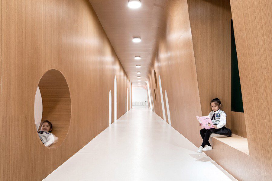 興趣班現(xiàn)代圖書館裝修圖木質(zhì)過道墻體休息區(qū)