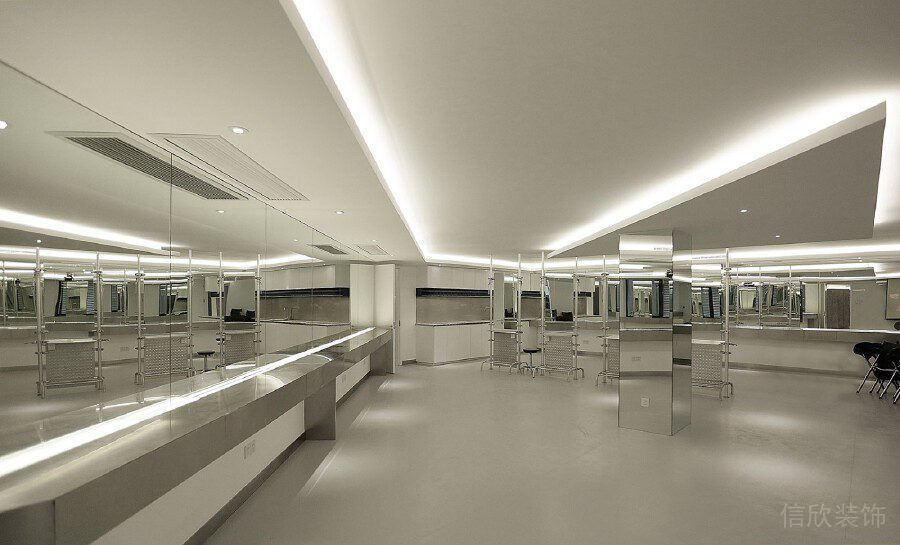 極簡風鏡面設計辦公室公共開放區(qū)域辦公室效果圖