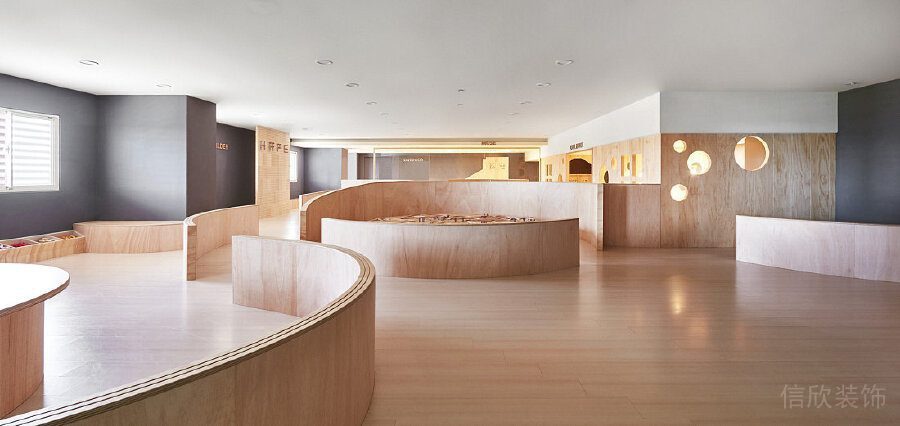 弧線半墻大廳裝修設(shè)計(jì)