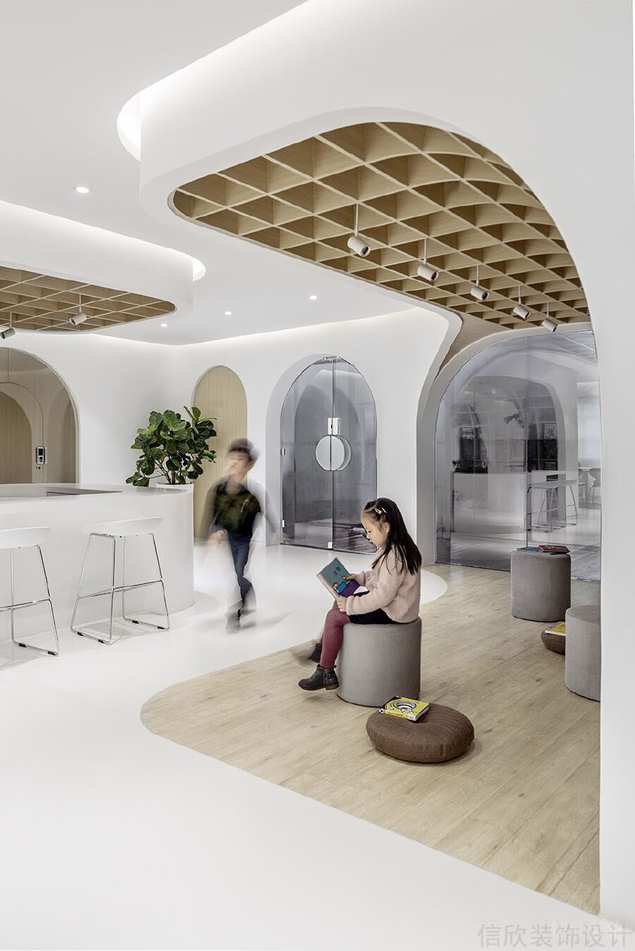 深圳書宇培訓(xùn)學(xué)校裝修設(shè)計_信欣幼兒園學(xué)校裝修設(shè)計