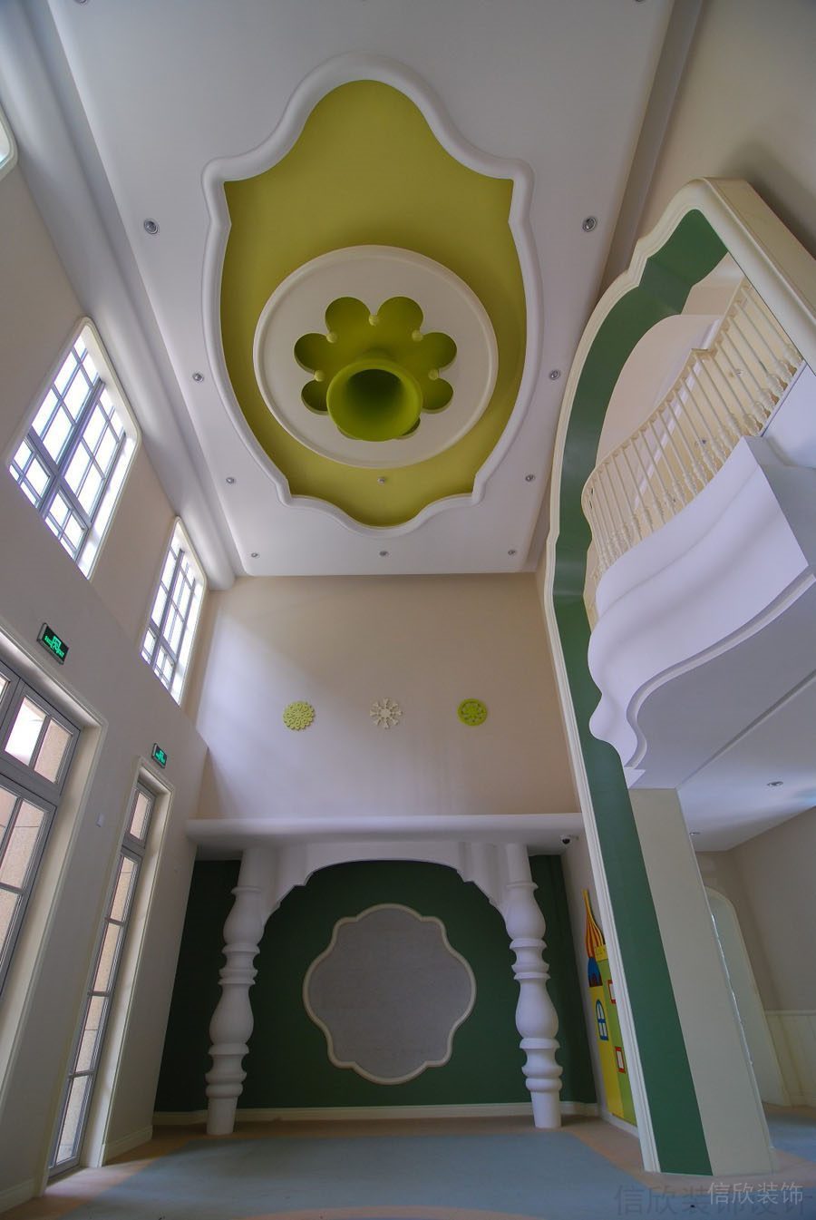 檸檬綠色辦公室結構設計古典創意現代藝術大廳區