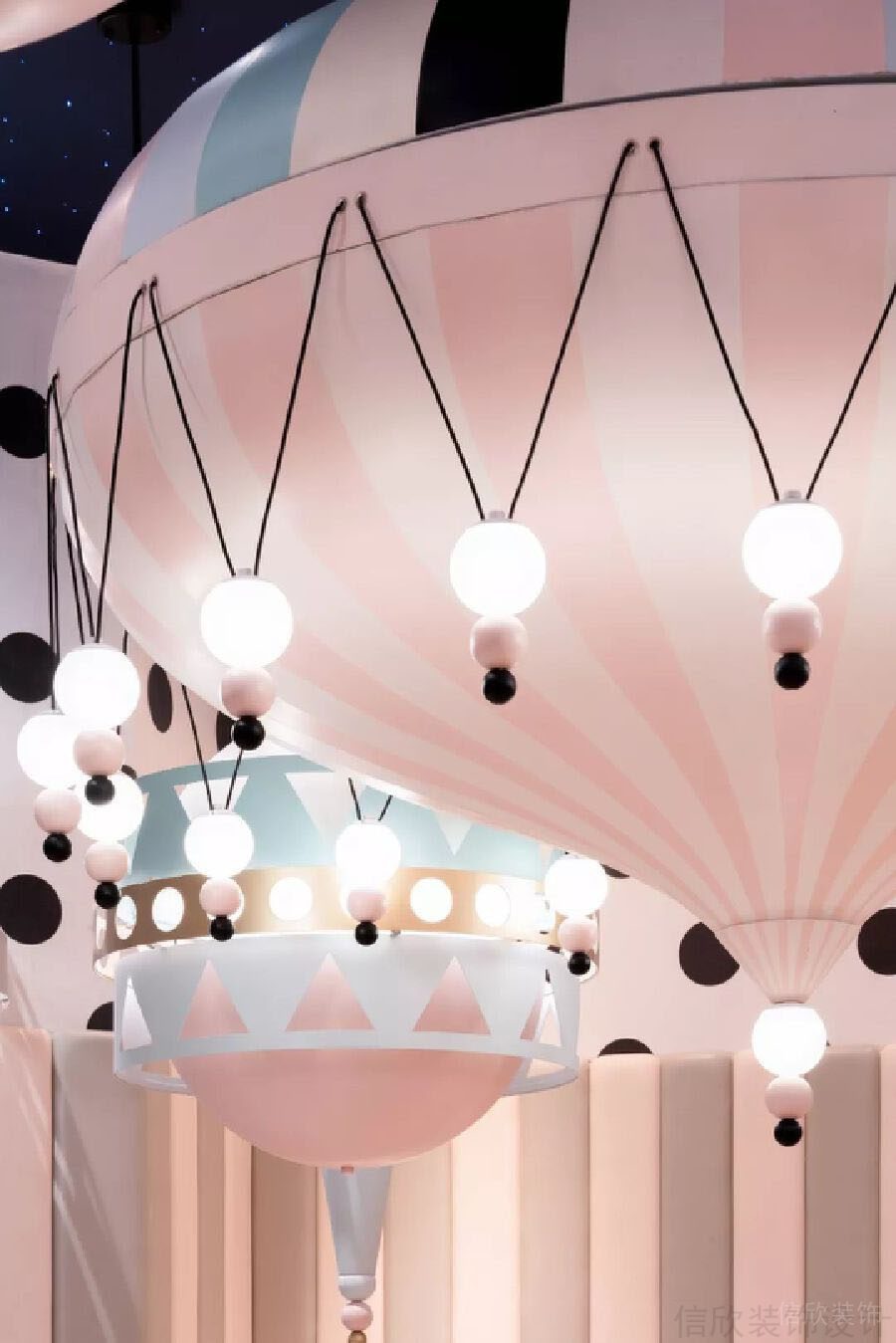 粉色天花吊頂培訓機構裝修設計