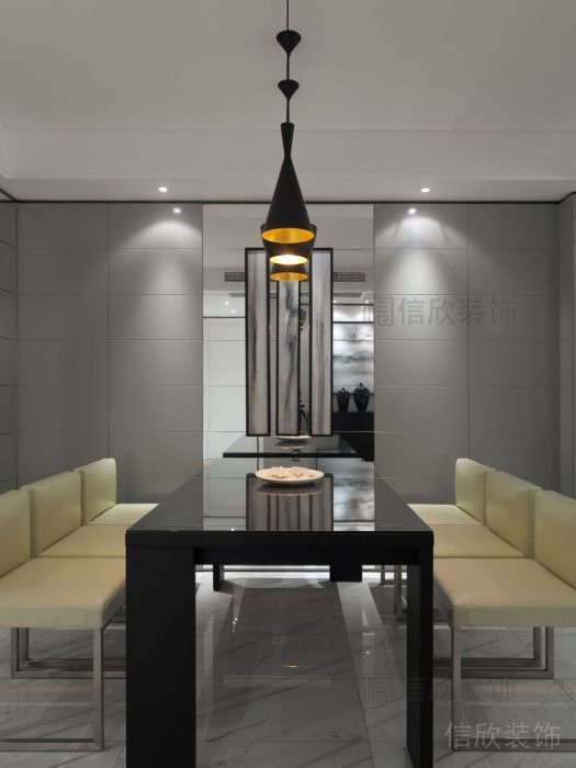 家裝集成吊頂創(chuàng)意鏡面就餐區(qū)設計現(xiàn)代風簡約效果