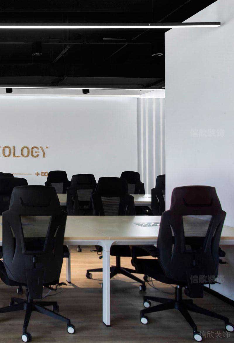 辦公室現(xiàn)代簡約風辦公區(qū)效果圖(2)