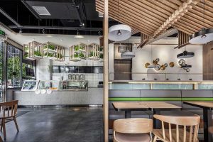 北歐工業(yè)風(fēng)餐飲空間公共區(qū)天花原木格柵裝飾吊頂