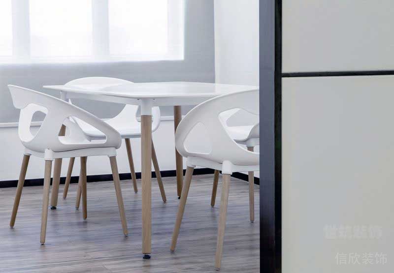 北歐極簡風(fēng)家居餐桌組合