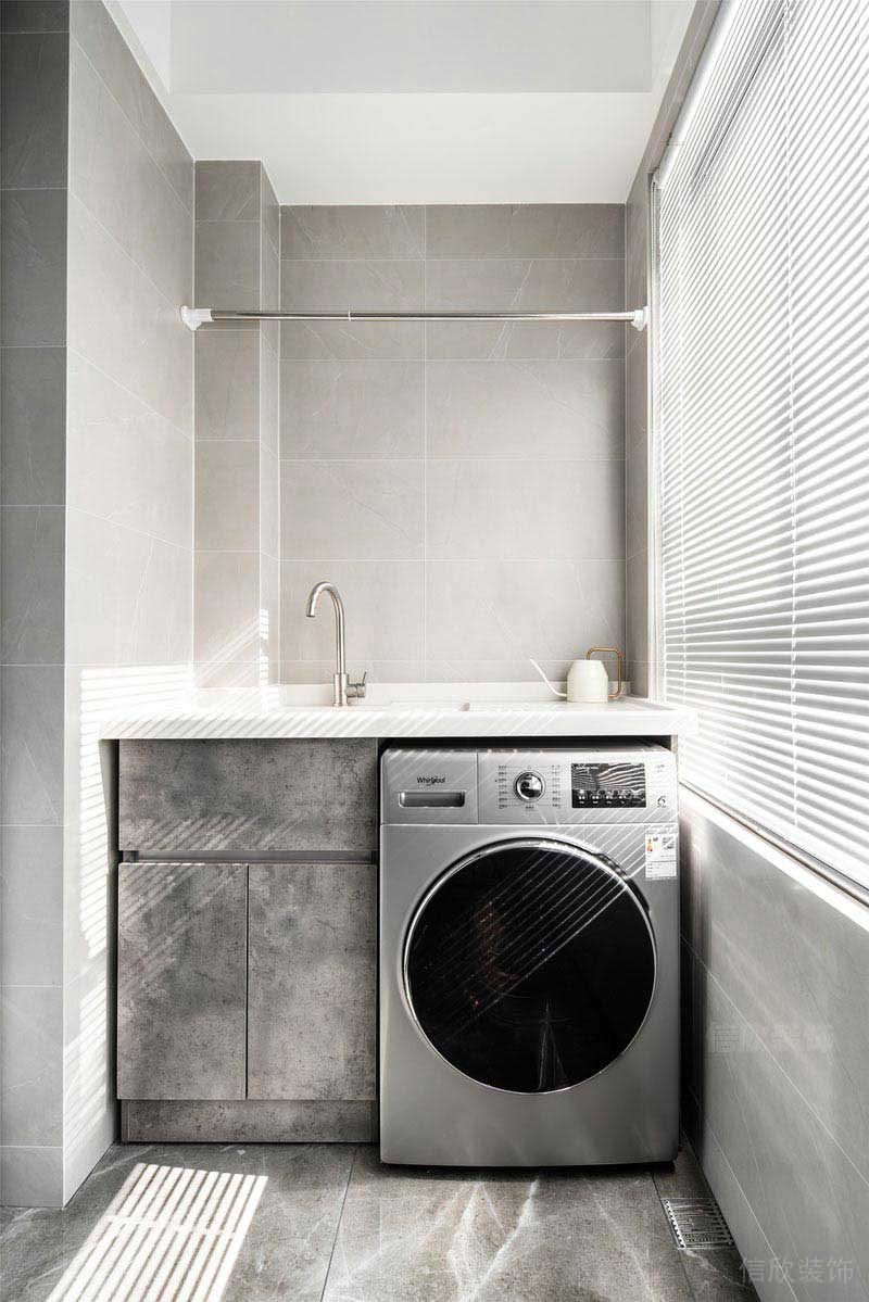 二手房改造后現(xiàn)代風(fēng)黑白灰陽(yáng)臺(tái)大理石洗衣柜效果圖