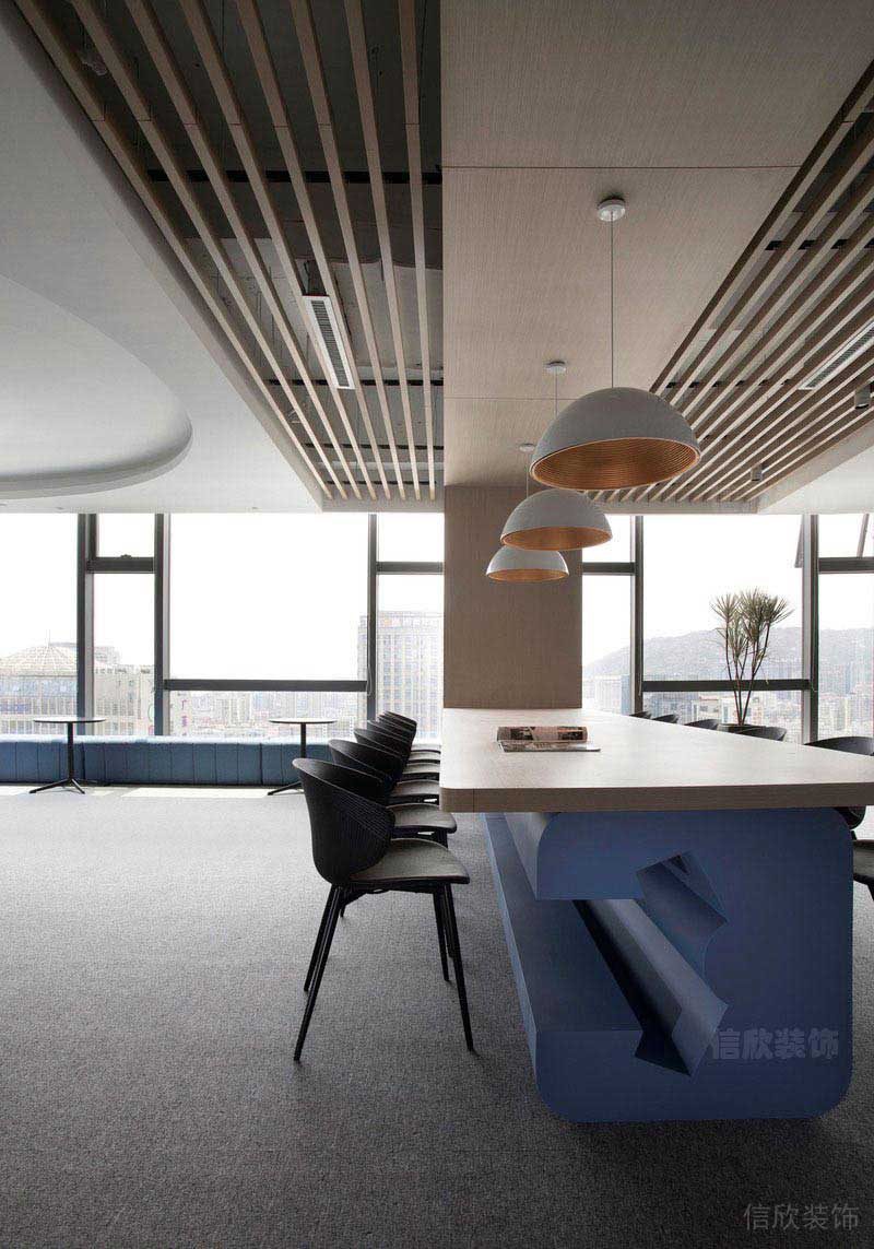 會議桌和頂連為一體的設(shè)計效果圖