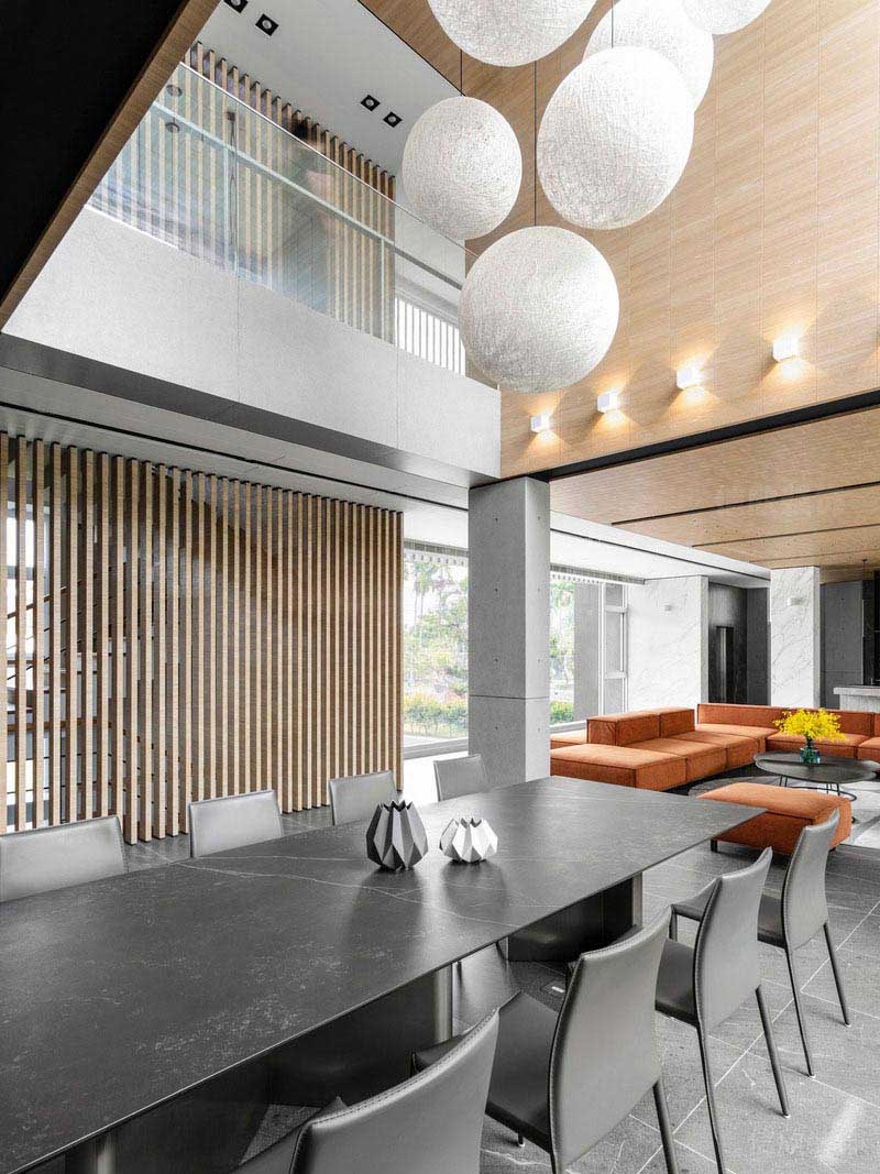 現代風格餐廳木紋隔斷設計圖