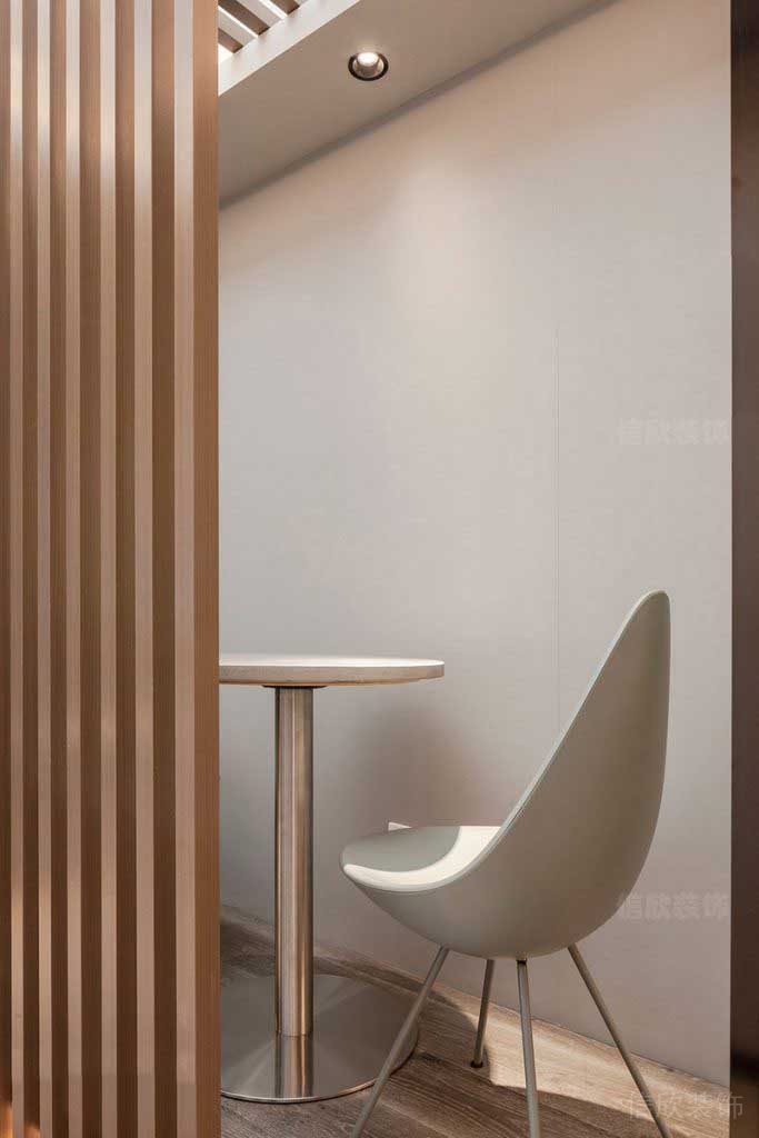 新房現(xiàn)代輕奢風(fēng)休閑椅效果圖