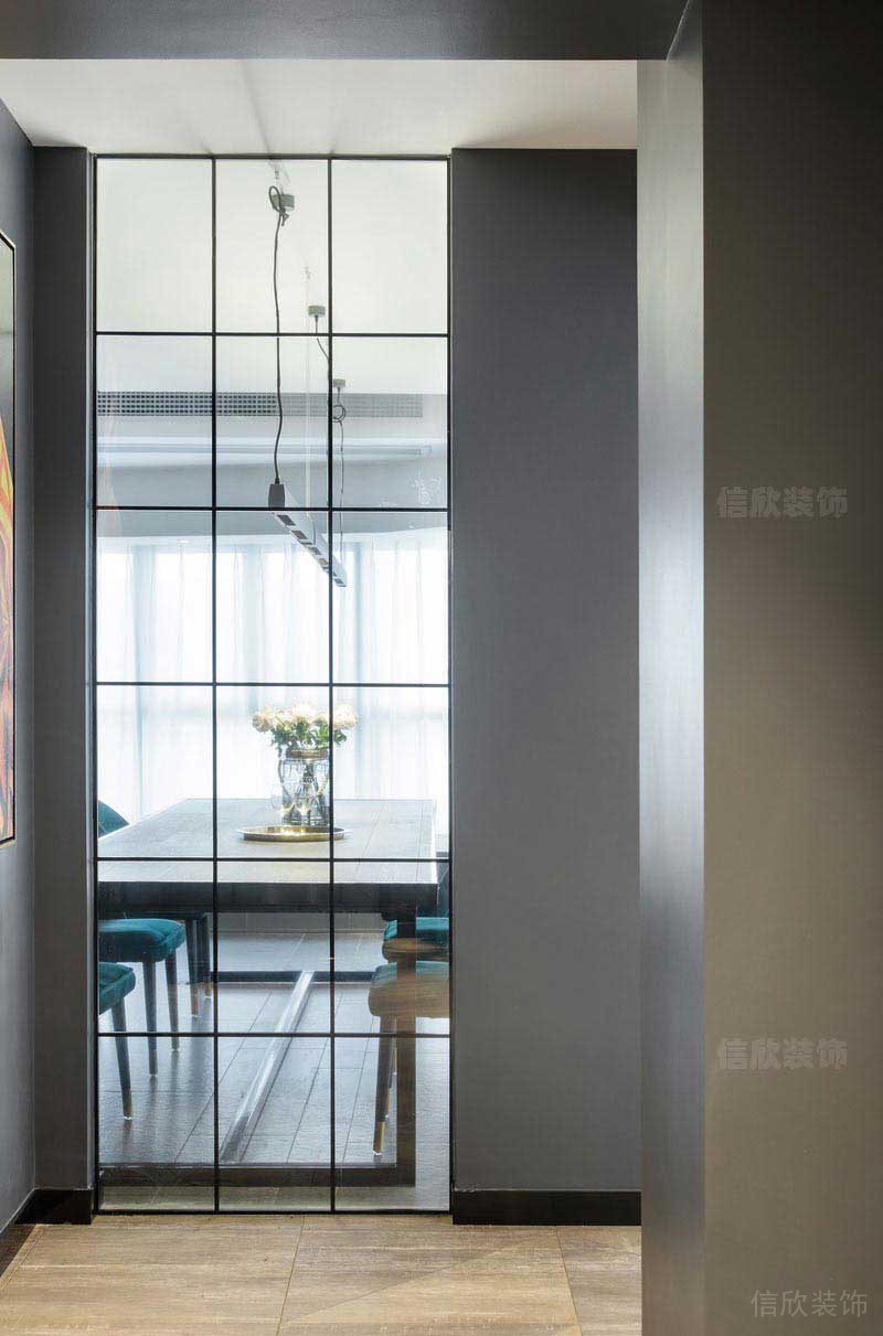 新居現(xiàn)代簡(jiǎn)約風(fēng)餐廳效果圖