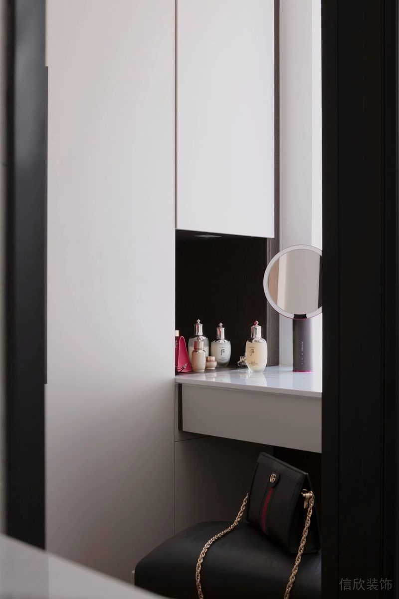 深圳福田區(qū)筆架山極簡風(fēng)新房裝修設(shè)計(jì)案例梳妝臺 深圳福田區(qū)筆架山極簡風(fēng)新房裝修設(shè)計(jì)案例梳妝臺