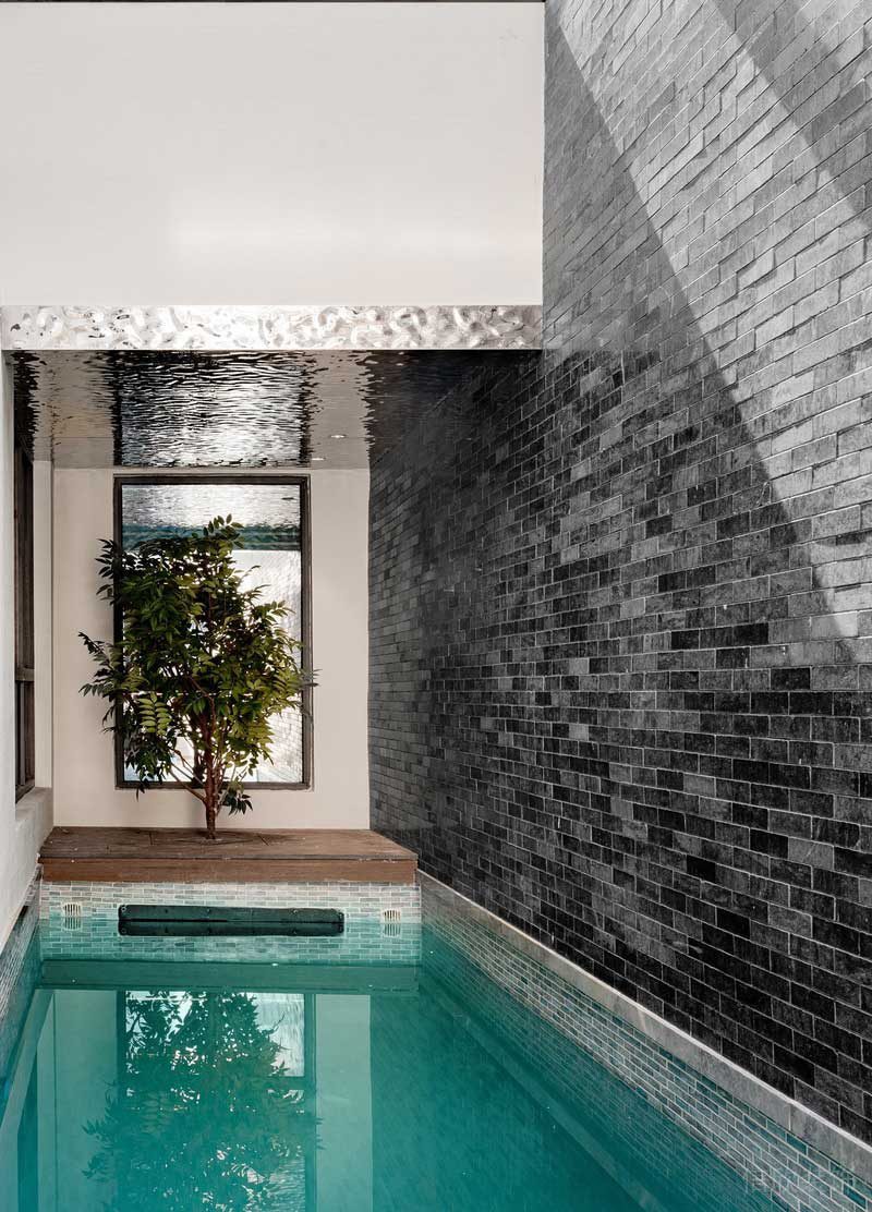 深圳南山區現代輕奢住宅新房裝修休閑泳池綠植景觀 深圳南山區現代輕奢住宅新房裝修休閑泳池綠植景觀