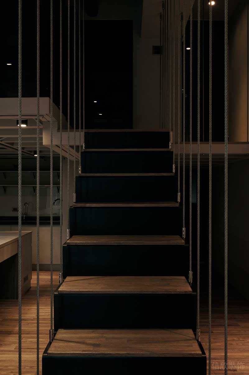 深圳寶安區工業風辦公室裝修樓梯攔河