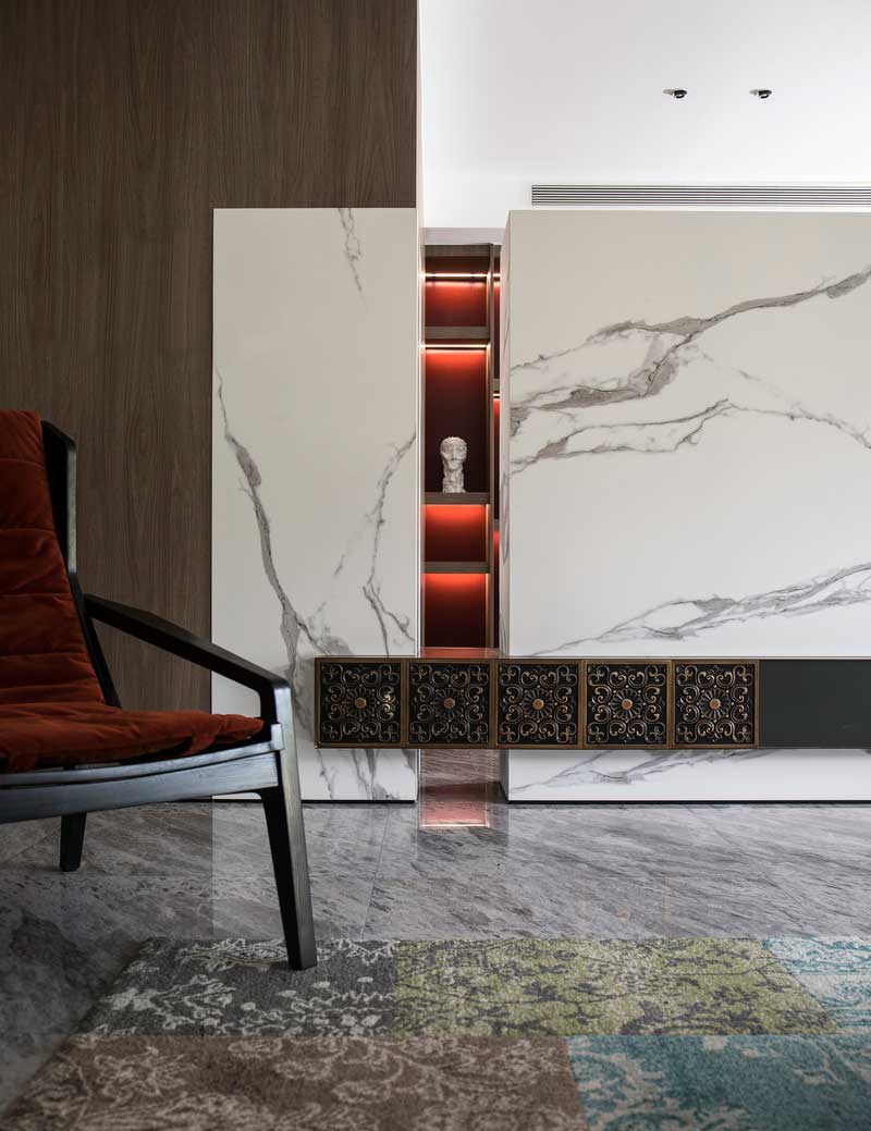 深圳南山區(qū)南油現(xiàn)代中式二手房翻新裝修客廳電視背景墻 深圳南山區(qū)南油現(xiàn)代中式二手房翻新裝修客廳電視背景墻