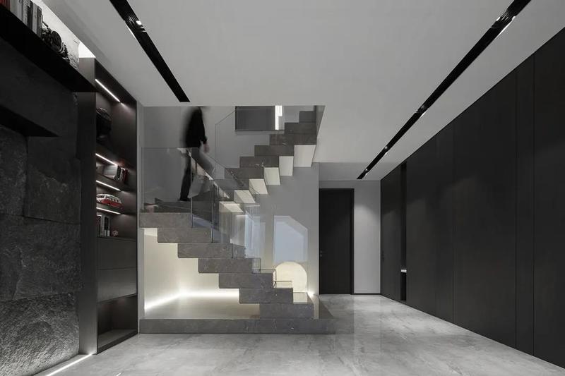 深圳鹽田極簡風格家庭住宅裝修設計玄關 深圳鹽田極簡風格家庭住宅裝修設計玄關