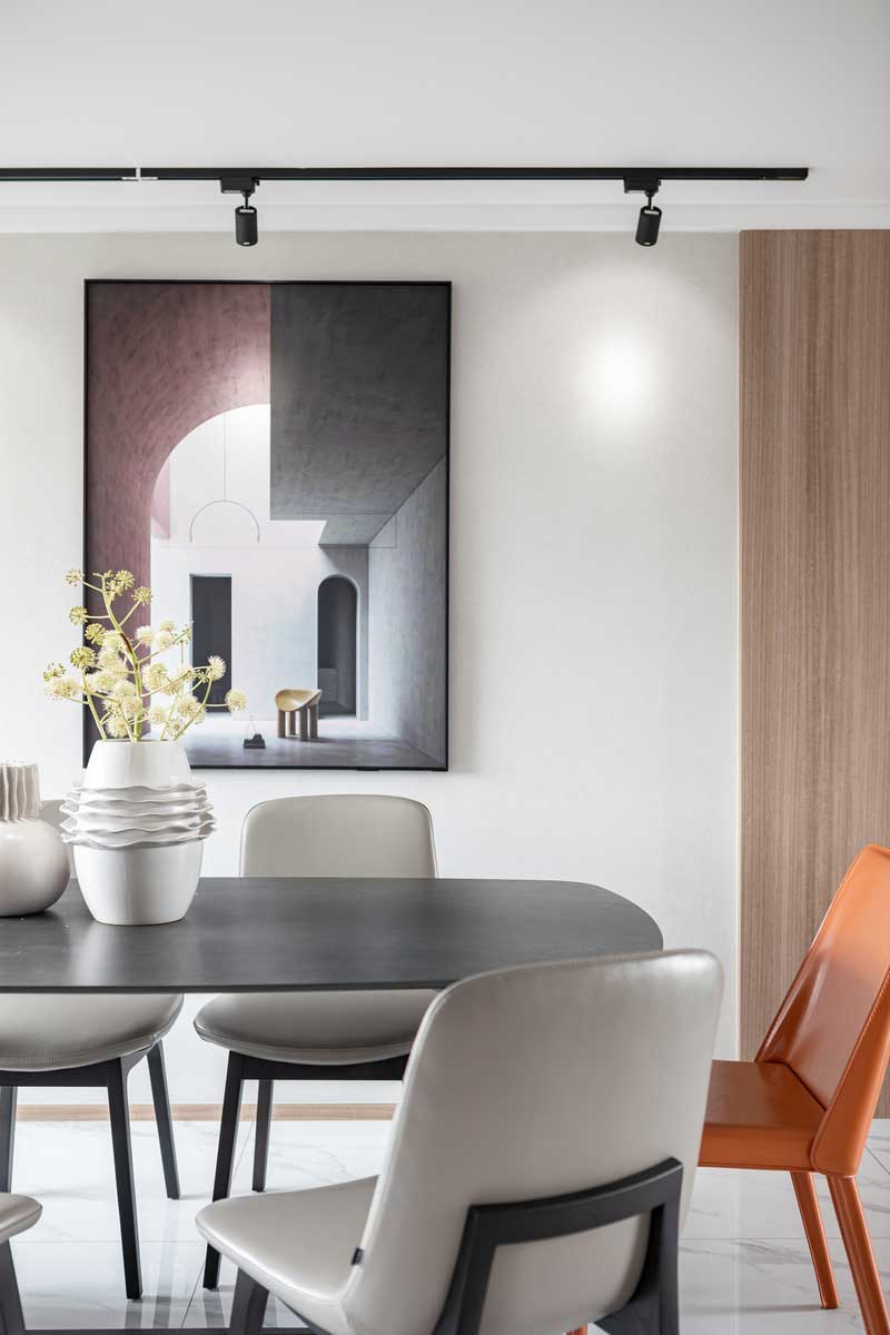 深圳羅湖區(qū)現(xiàn)代輕奢風(fēng)家居裝修設(shè)計(jì)餐桌餐椅