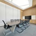 深圳龍華現(xiàn)代風(fēng)格大型辦公室裝修設(shè)計(jì)會議室效果圖