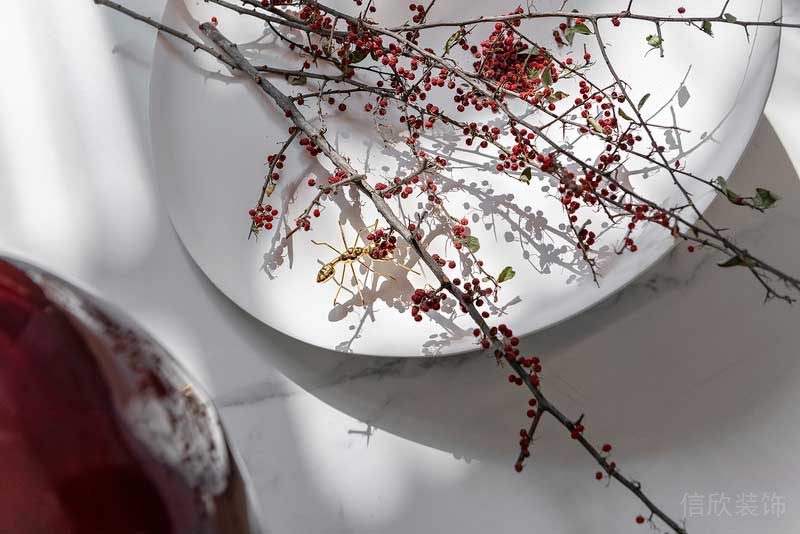 深圳南山區現代輕奢住宅新房裝修餐桌擺設 深圳南山區現代輕奢住宅新房裝修餐桌擺設