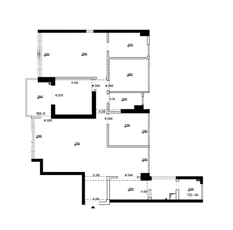 原始戶(hù)型結(jié)構(gòu)方正,南北通透,是比較理想的戶(hù)型選擇。結(jié)合業(yè)主的需求需要改變的區(qū)域:1.入戶(hù)門(mén)正對(duì)主臥,業(yè)主要求需要規(guī)避。2.廚房面積比較小不適合業(yè)主家庭的使用。同時(shí)生活陽(yáng)臺(tái)位置尷尬,儲(chǔ)物間需要保留。3.靠近餐廳的房間需規(guī)劃為多功能房間。 4.主臥要增加衣帽間以及主衛(wèi)要浴缸,同時(shí)需要單獨(dú)的淋浴間。 原始戶(hù)型結(jié)構(gòu)方正,南北通透,是比較理想的戶(hù)型選擇。結(jié)合業(yè)主的需求需要改變的區(qū)域:1.入戶(hù)門(mén)正對(duì)主臥,業(yè)主要求需要規(guī)避。2.廚房面積比較小不適合業(yè)主家庭的使用。同時(shí)生活陽(yáng)臺(tái)位置尷尬,儲(chǔ)物間需要保留。3.靠近餐廳的房間需規(guī)劃為多功能房間。 4.主臥要增加衣帽間以及主衛(wèi)要浴缸,同時(shí)需要單獨(dú)的淋浴間。