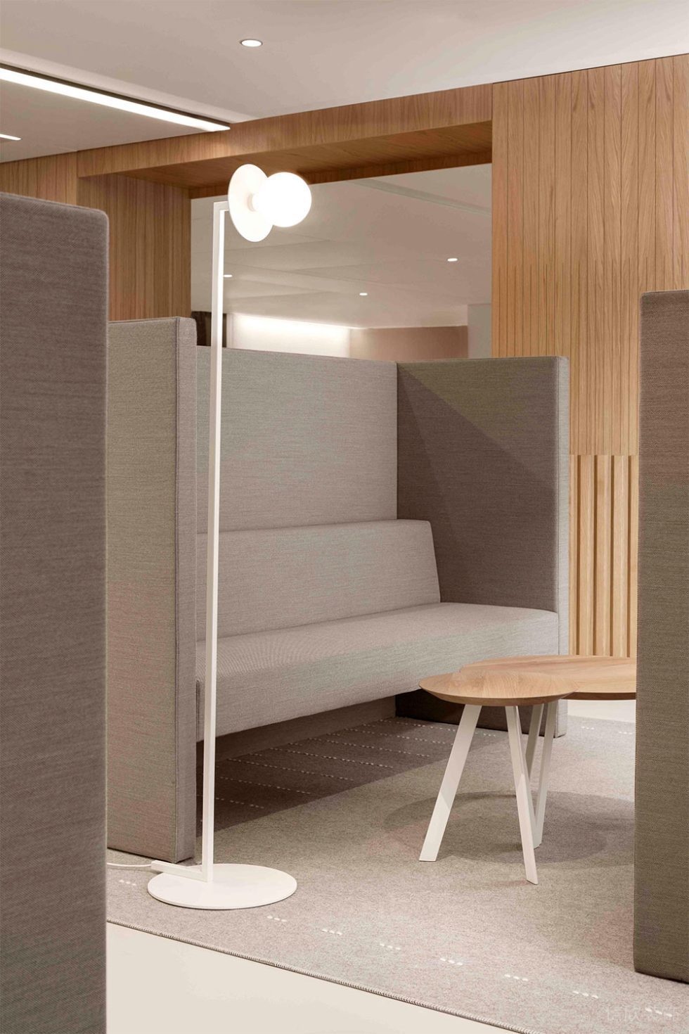 北歐風格辦公場所多功能洽談區裝修圖