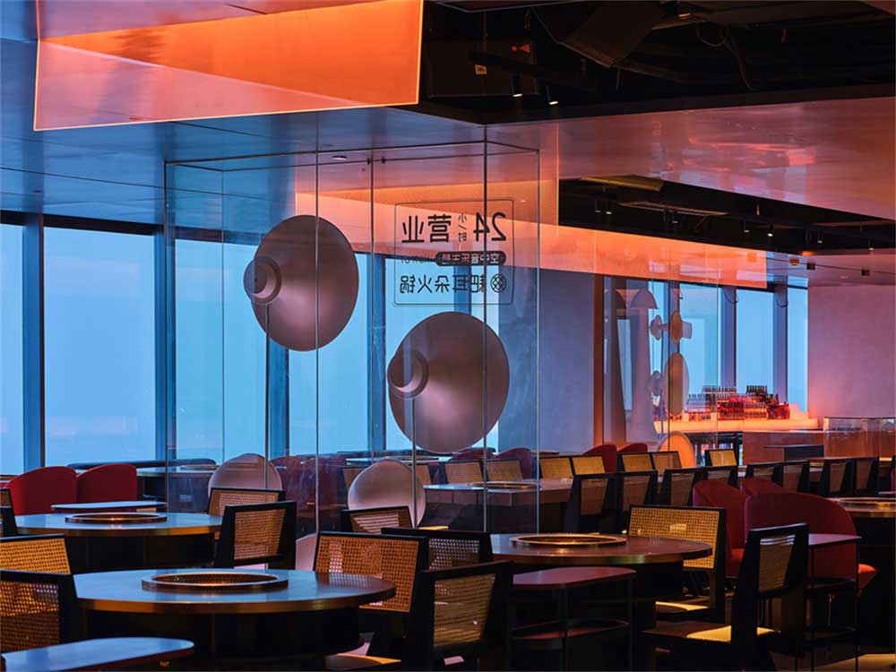 深圳龍崗現(xiàn)代風(fēng)格火鍋店裝修設(shè)計家具組合