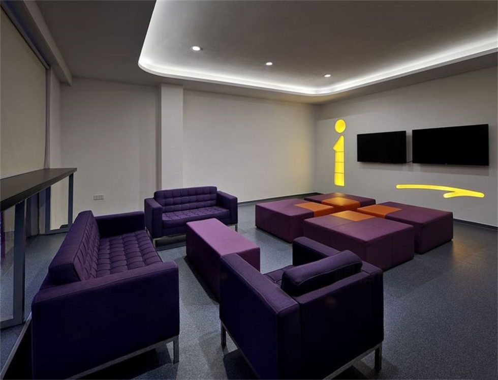 深圳市南山區(qū)后海瑞思學科教育培訓機構家長休息室