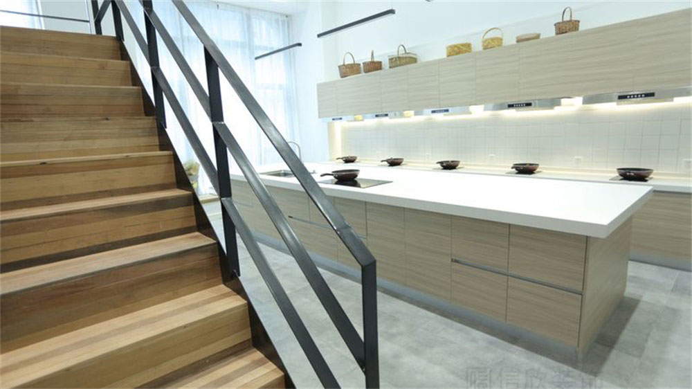 深圳市南山區(qū)后海茉莉的氧氣廚房-甜品中西餐培訓(xùn)教室樓梯 深圳市南山區(qū)后海茉莉的氧氣廚房-甜品中西餐培訓(xùn)教室樓梯