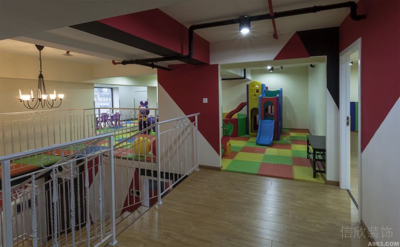 兒童娛樂區(qū)教室培訓機構(gòu)裝修效果圖木質(zhì)地板