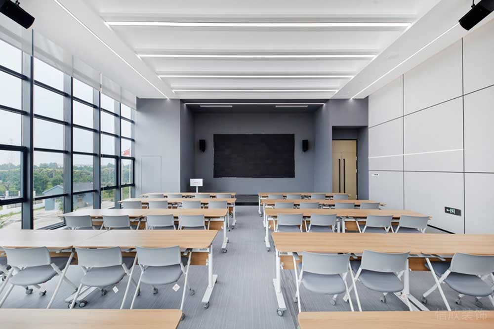 南山區(qū)訊美科技廣場現(xiàn)代風格辦公室裝修培訓室