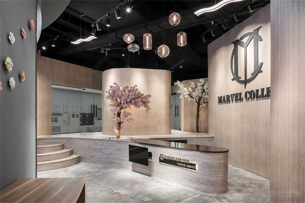 深圳市龍崗區(qū)平湖長(zhǎng)寧教育機(jī)構(gòu)前廳