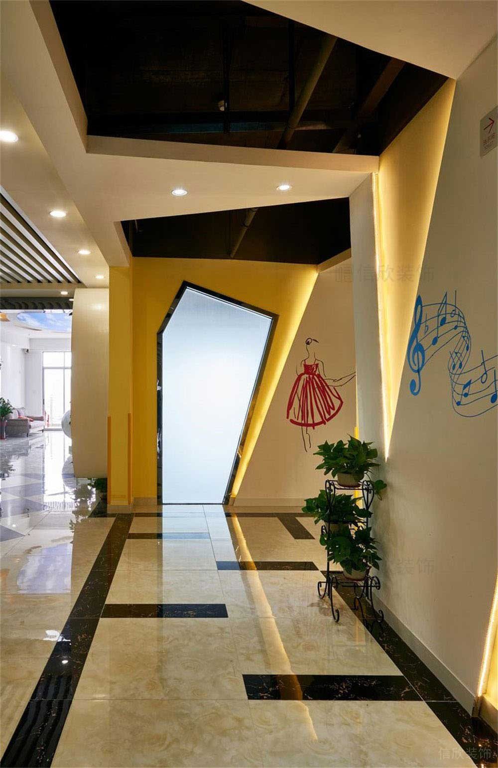 深圳市寶安區(qū)沙井天譽(yù)藝術(shù)培訓(xùn)中心過道 深圳市寶安區(qū)沙井天譽(yù)藝術(shù)培訓(xùn)中心過道