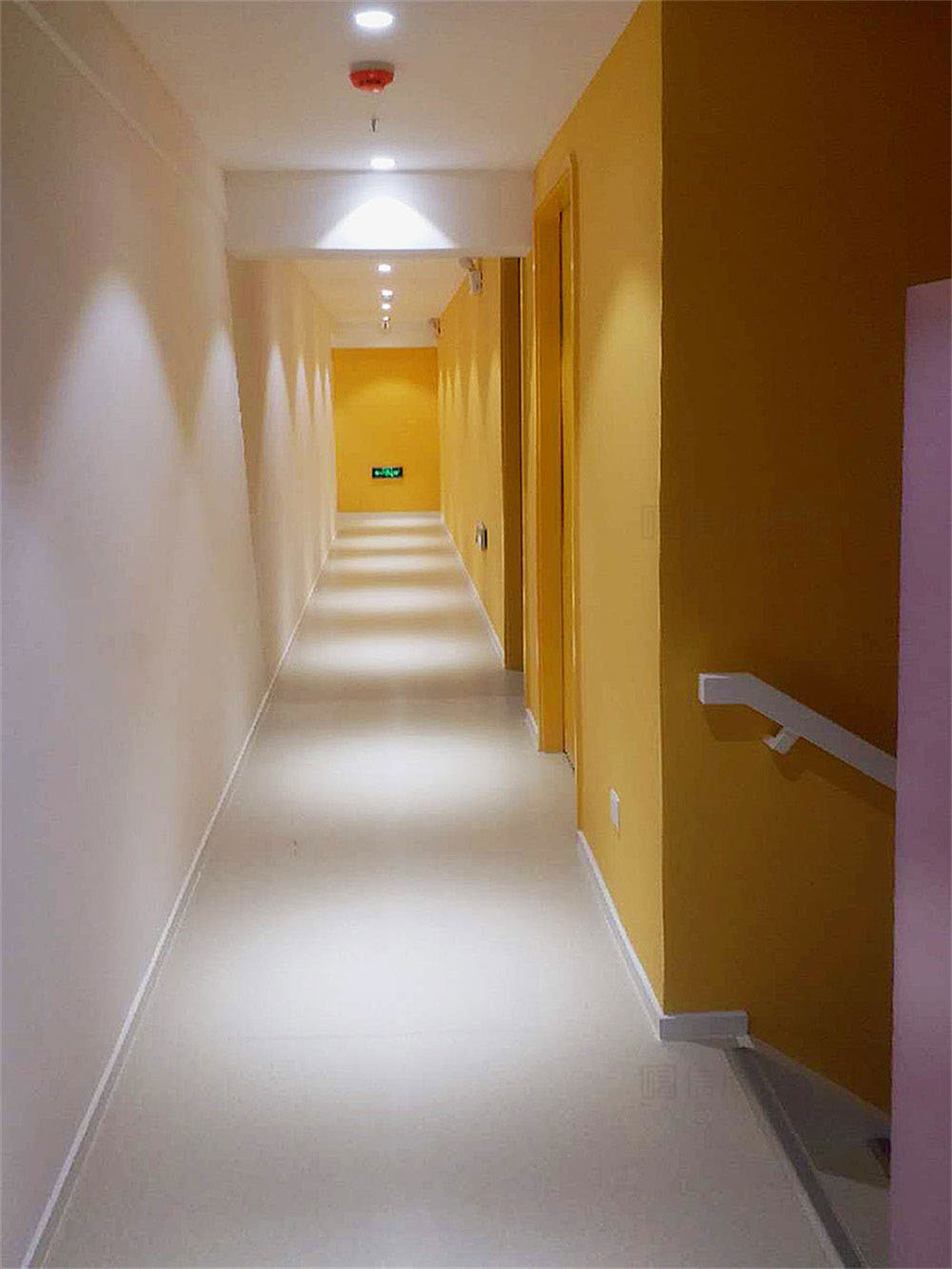 深圳市福田區(qū)音樂培訓(xùn)教室過道 深圳市福田區(qū)音樂培訓(xùn)教室過道
