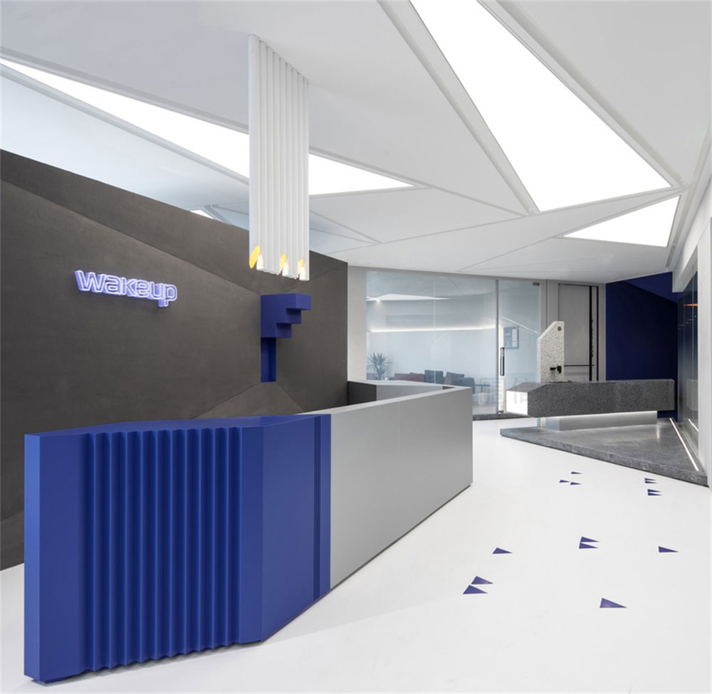 深圳市龍崗區(qū)龍崗中心城wakeup造型培訓(xùn)學(xué)院前臺(tái) 深圳市龍崗區(qū)龍崗中心城wakeup造型培訓(xùn)學(xué)院前臺(tái)