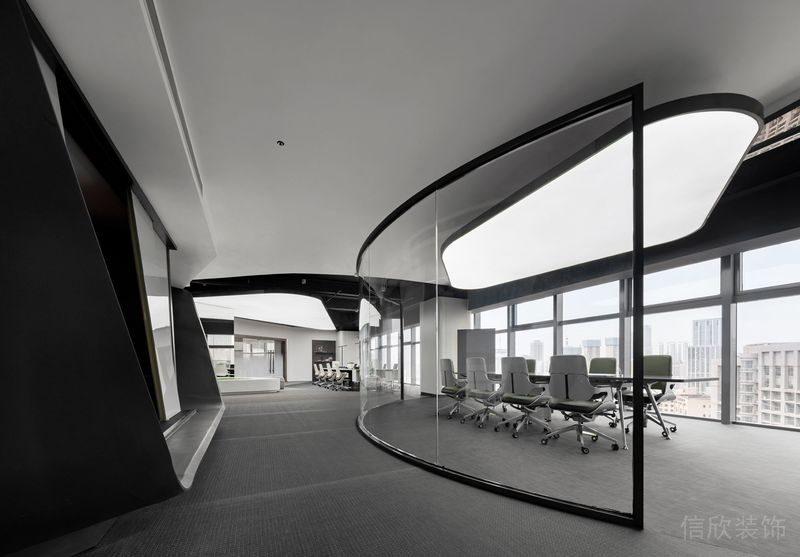 深圳福田卓越城現(xiàn)代風(fēng)格辦公室裝修設(shè)計天花 深圳福田卓越城現(xiàn)代風(fēng)格辦公室裝修設(shè)計天花