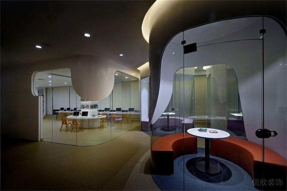 深圳市南山區(qū)后海瑞思學科教育培訓機構洽談室