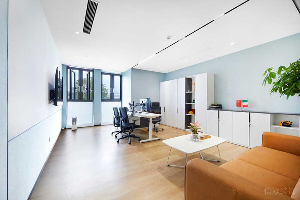 深圳南山區(qū)酷派大廈現(xiàn)代風格辦公室裝修經(jīng)理辦公室 深圳南山區(qū)酷派大廈現(xiàn)代風格辦公室裝修經(jīng)理辦公室
