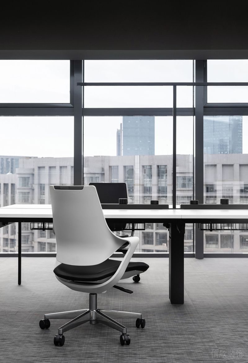 深圳福田卓越城現(xiàn)代風(fēng)格辦公室裝修設(shè)計戶外景觀 深圳福田卓越城現(xiàn)代風(fēng)格辦公室裝修設(shè)計戶外景觀