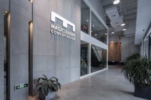 現代灰色辦公室裝修效果圖白色字體字母形象設計過道工業風