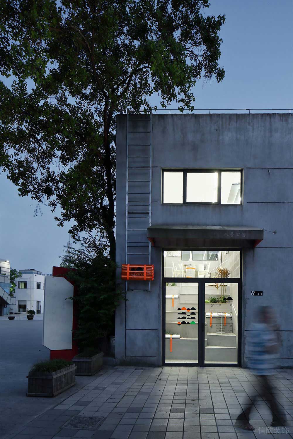 工業(yè)風(fēng)辦公空間外立面設(shè)計(jì)實(shí)景圖