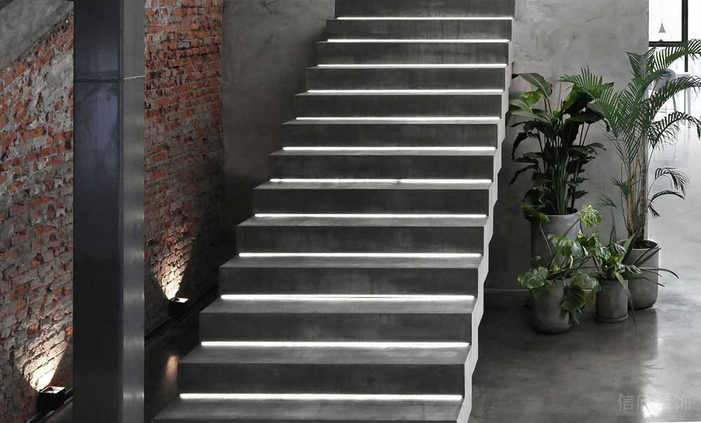 工業(yè)風(fēng)商務(wù)辦公場(chǎng)所樓梯空間裝修圖