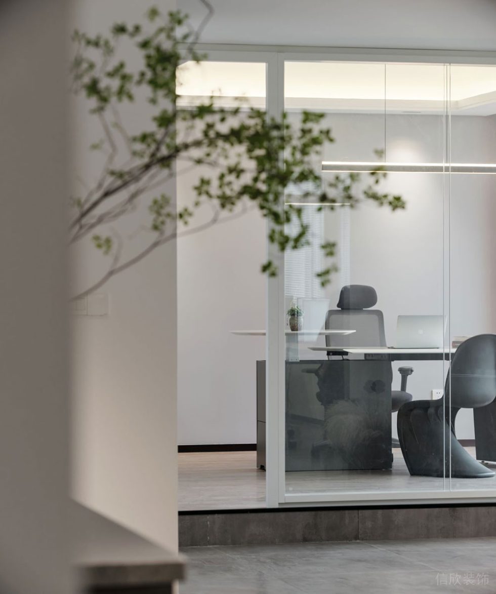 極簡風(fēng)格經(jīng)理辦公室設(shè)計裝修圖