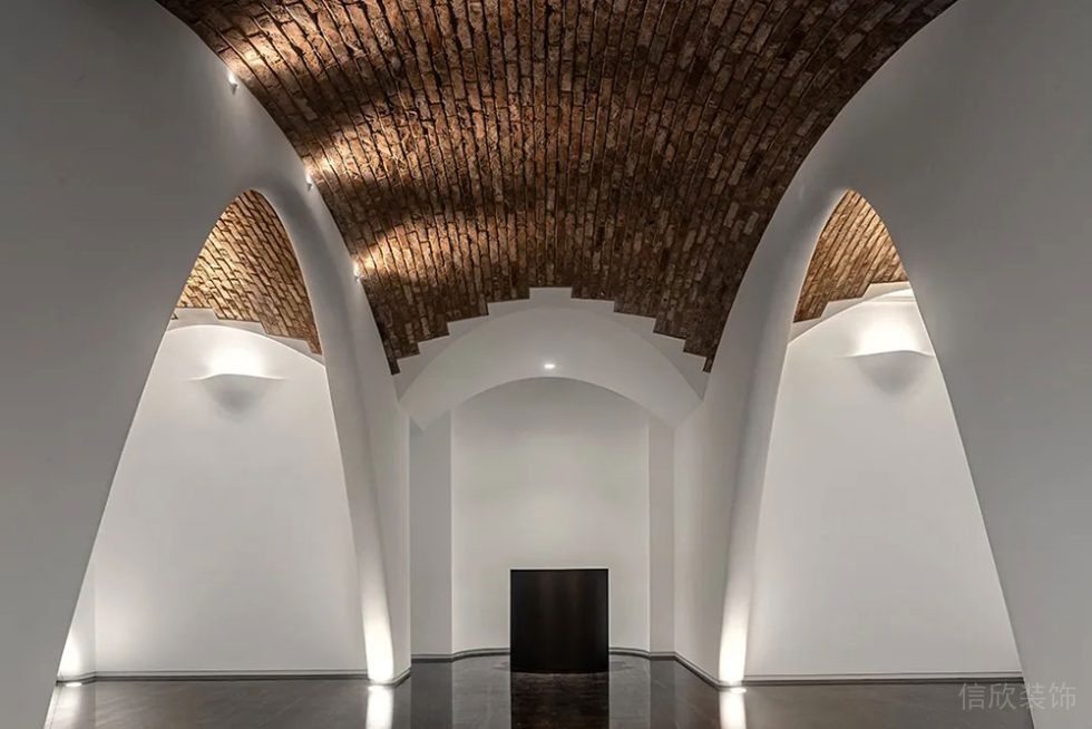 簡約工業(yè)風辦公空間案例廊廳設(shè)計裝修圖