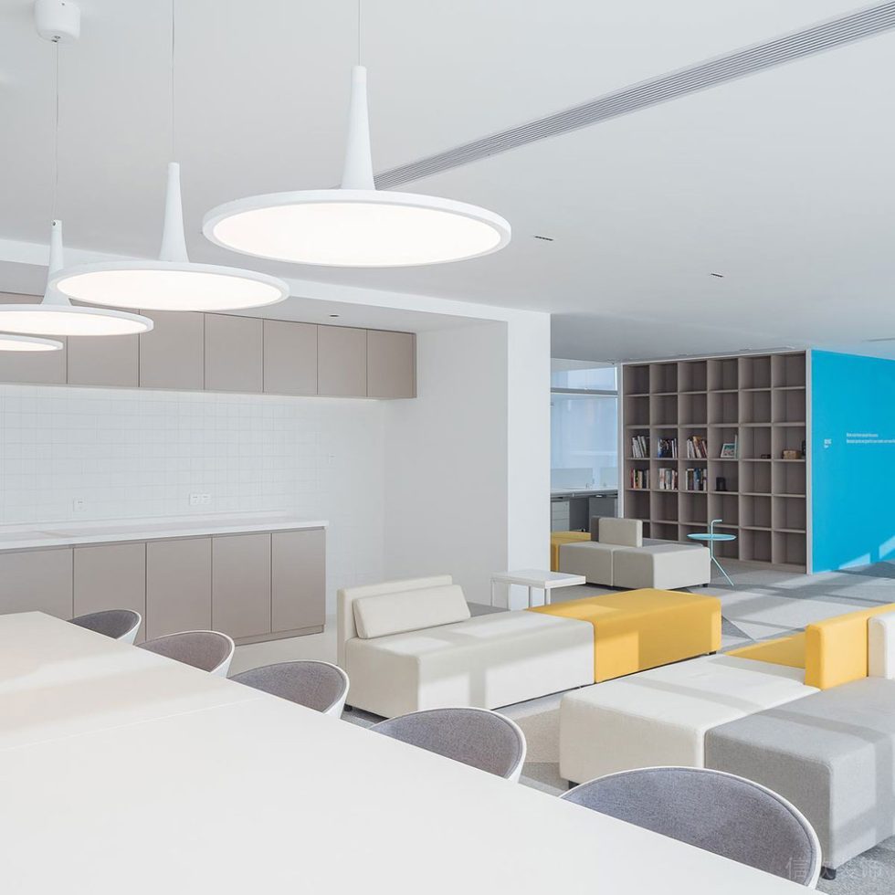 現(xiàn)代北歐風(fēng)辦公空間休息區(qū)設(shè)計(jì)裝修圖