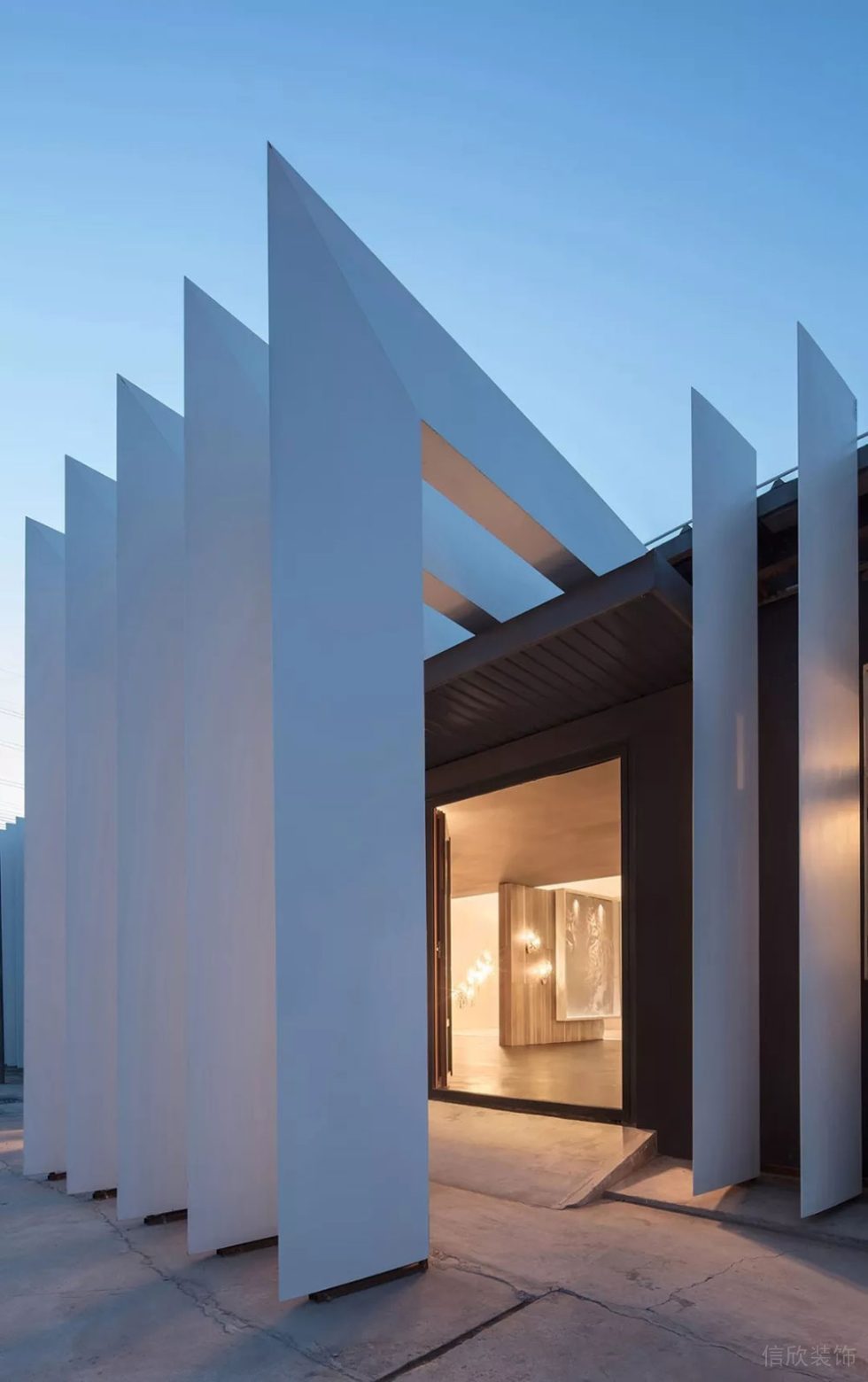 現代風格辦公空間案例外立面門頭形象設計裝修圖