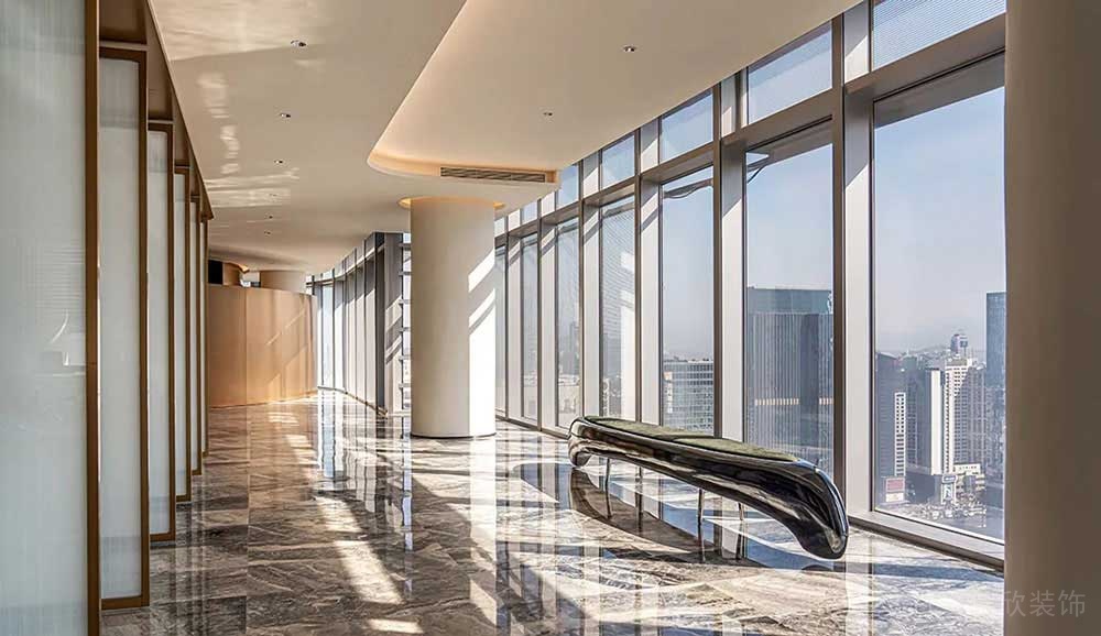 現(xiàn)代風(fēng)格商務(wù)辦公場(chǎng)所過(guò)廊空間休息區(qū)裝修圖