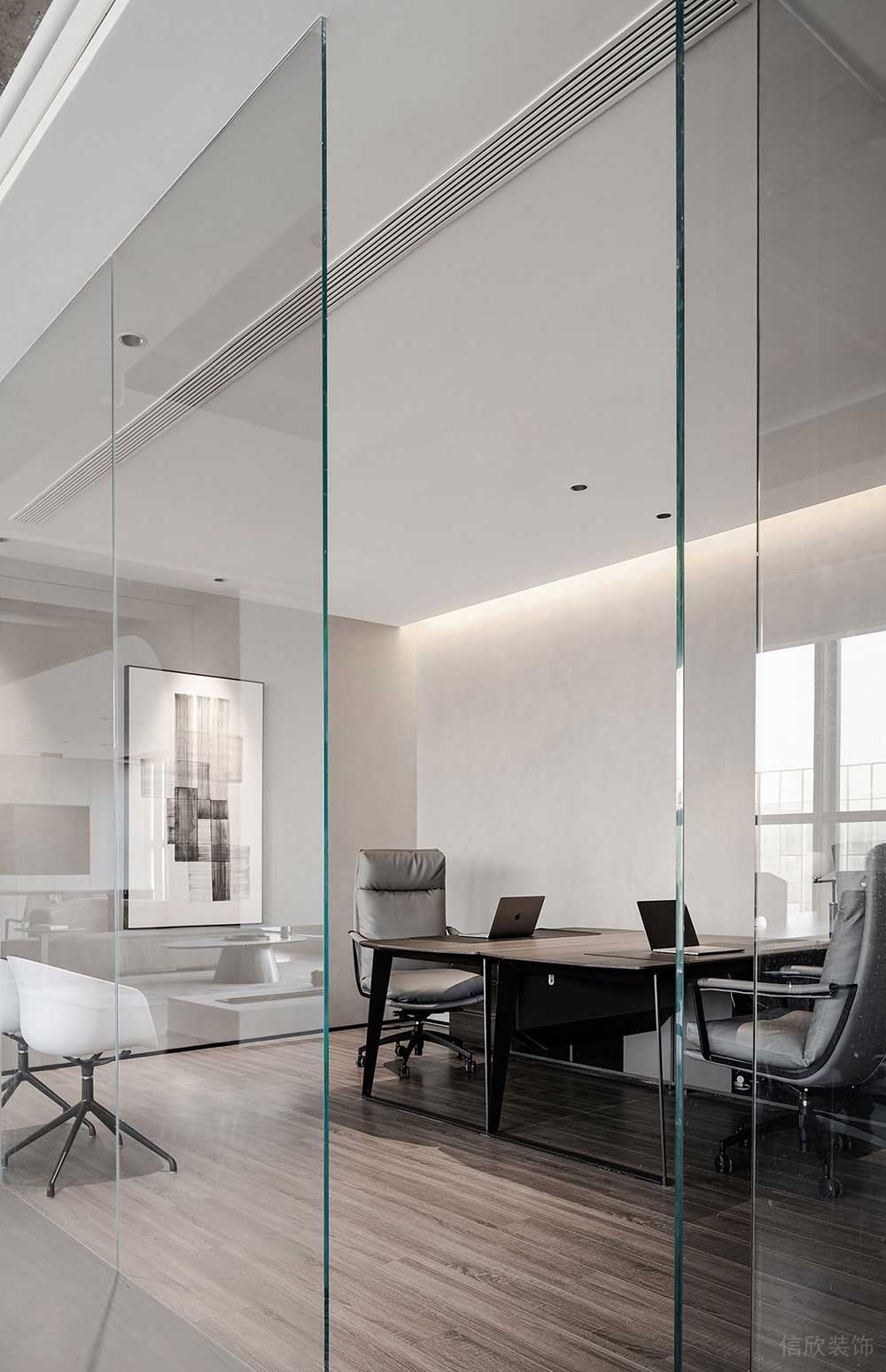 現(xiàn)代風格商務辦公空間業(yè)務經(jīng)理辦公室裝修圖