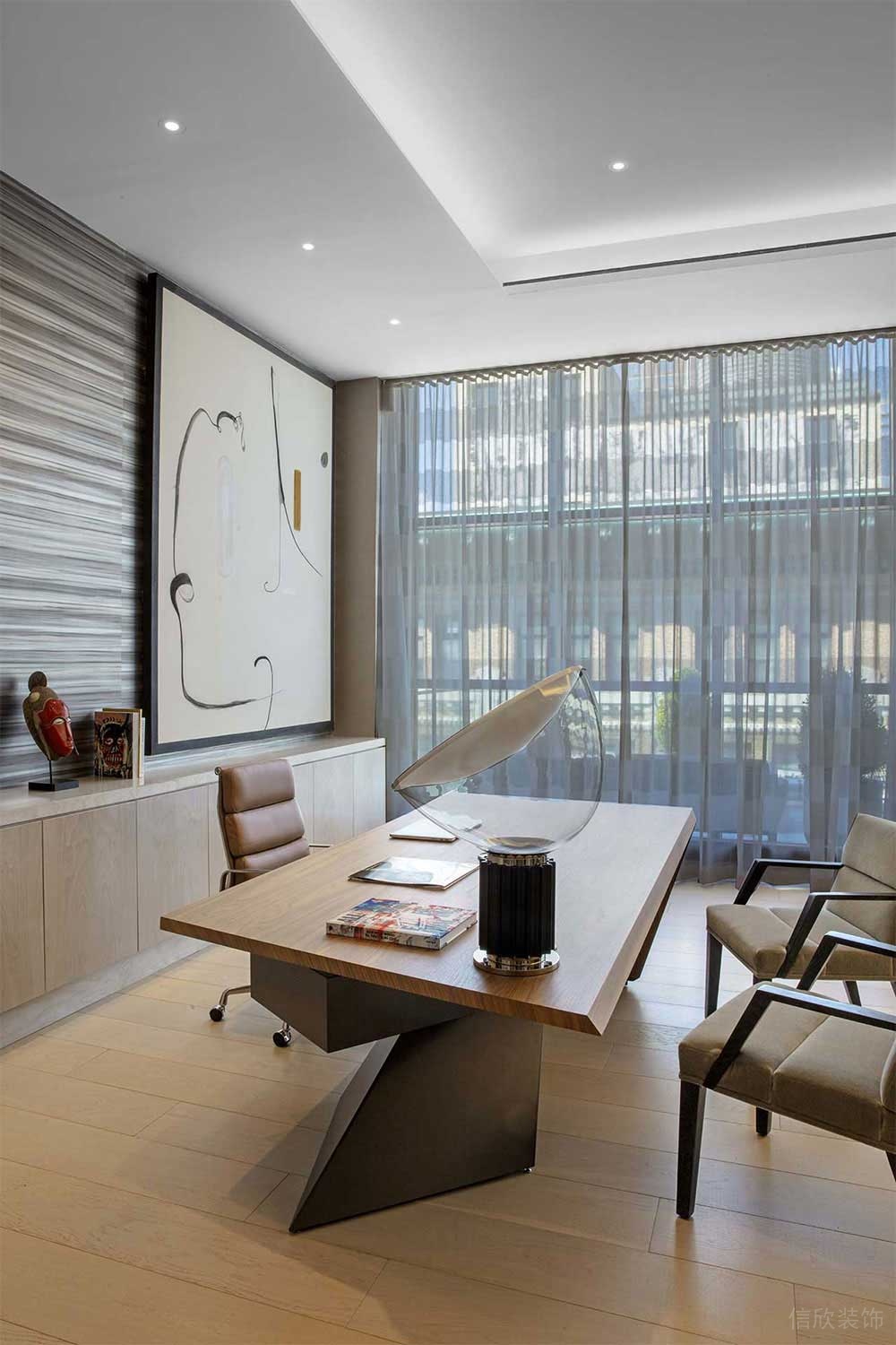 現代簡約風格辦公場所案例財務總監(jiān)辦公室設計裝修圖